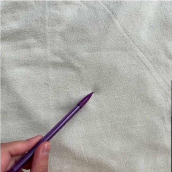 Nike Women’s Medium Green And White Oregon Duck Baseball Style T-Shirt - Picture 4 of 5